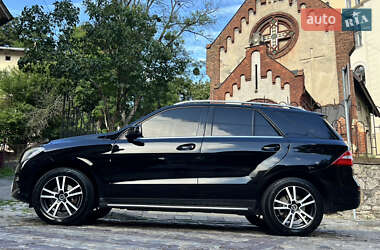 Позашляховик / Кросовер Mercedes-Benz M-Class 2015 в 