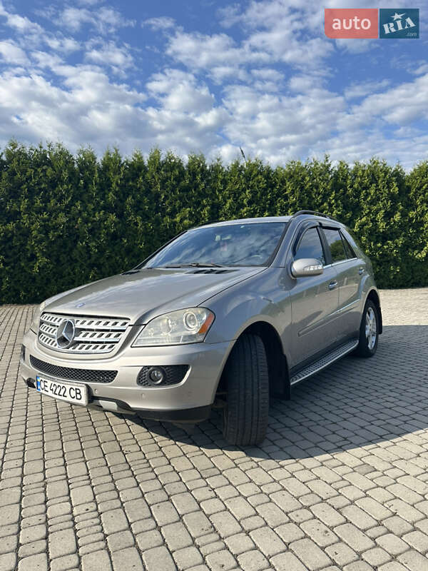 Внедорожник / Кроссовер Mercedes-Benz M-Class 2008 в Черновцах