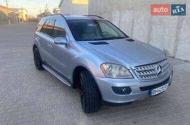 Внедорожник / Кроссовер Mercedes-Benz M-Class 2007 в 