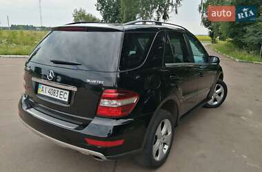 Внедорожник / Кроссовер Mercedes-Benz M-Class 2010 в 