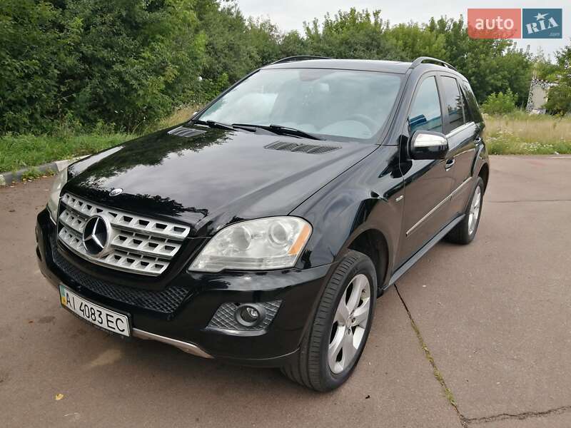 Позашляховик / Кросовер Mercedes-Benz M-Class 2010 в Шостці