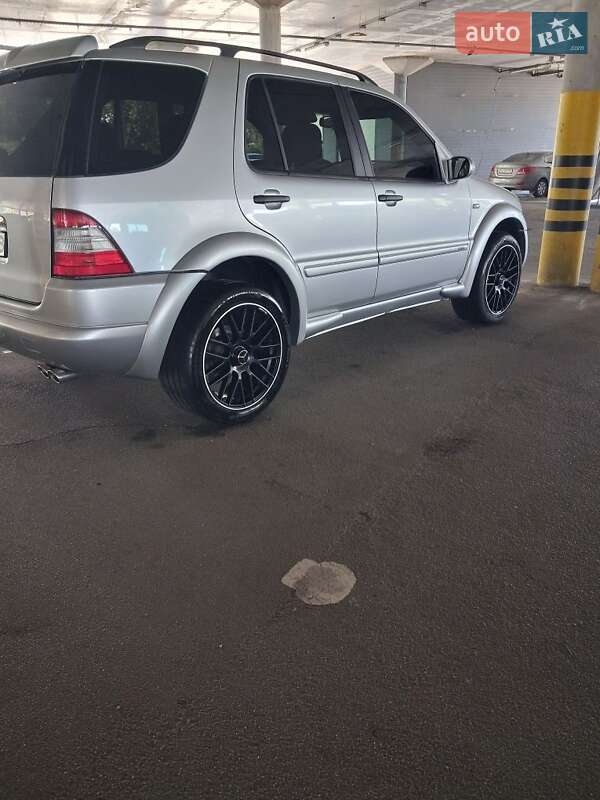 Внедорожник / Кроссовер Mercedes-Benz M-Class 1999 в Харькове