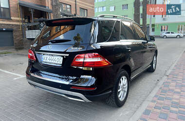 Внедорожник / Кроссовер Mercedes-Benz M-Class 2012 в 