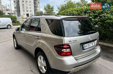 Внедорожник / Кроссовер Mercedes-Benz M-Class 2006 в 