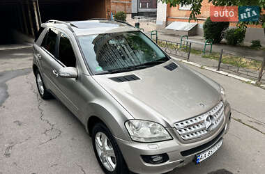 Внедорожник / Кроссовер Mercedes-Benz M-Class 2006 в 
