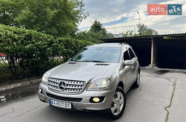 Внедорожник / Кроссовер Mercedes-Benz M-Class 2006 в 