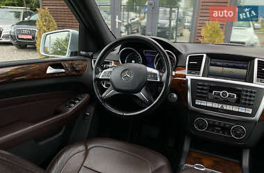 Внедорожник / Кроссовер Mercedes-Benz M-Class 2013 в 