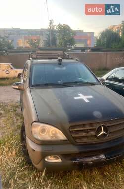 Позашляховик / Кросовер Mercedes-Benz M-Class 2002 в Києві