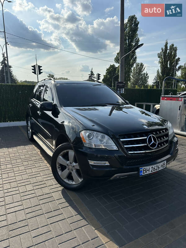 Mercedes-Benz M-Class 2008