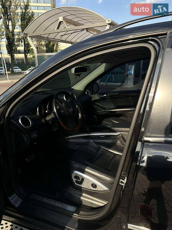 Внедорожник / Кроссовер Mercedes-Benz M-Class 2008 в Киеве