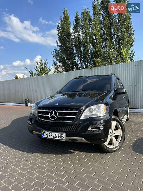Внедорожник / Кроссовер Mercedes-Benz M-Class 2008 в Киеве