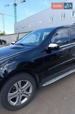 Внедорожник / Кроссовер Mercedes-Benz M-Class 2009 в 