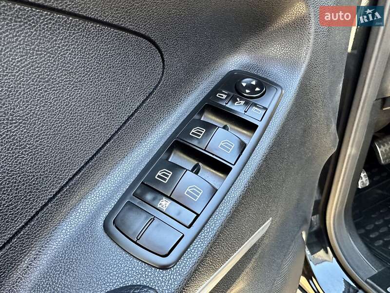 Внедорожник / Кроссовер Mercedes-Benz M-Class 2007 в 