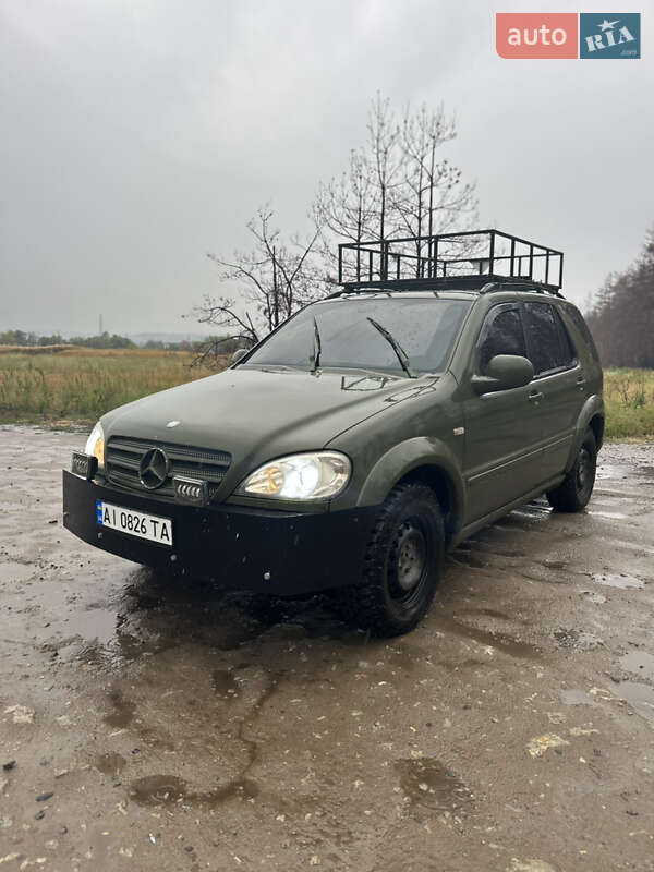 Внедорожник / Кроссовер Mercedes-Benz M-Class 2000 в 