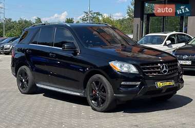 Внедорожник / Кроссовер Mercedes-Benz M-Class 2011 в 