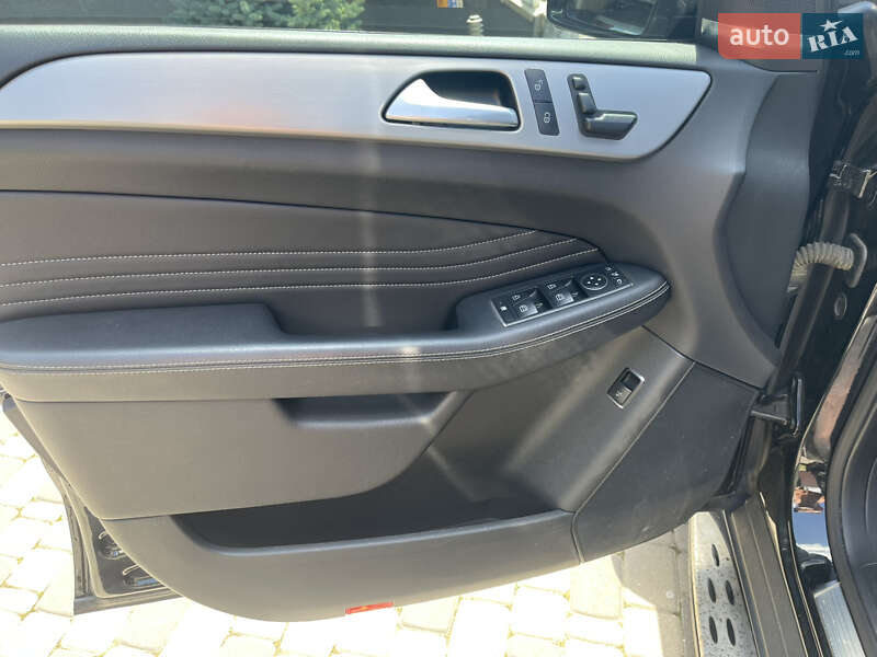 Внедорожник / Кроссовер Mercedes-Benz M-Class 2013 в Киеве