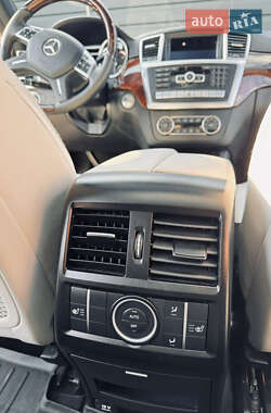 Внедорожник / Кроссовер Mercedes-Benz M-Class 2014 в 