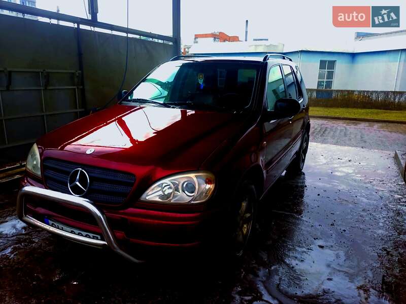 Внедорожник / Кроссовер Mercedes-Benz M-Class 1999 в 