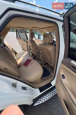 Внедорожник / Кроссовер Mercedes-Benz M-Class 2008 в 