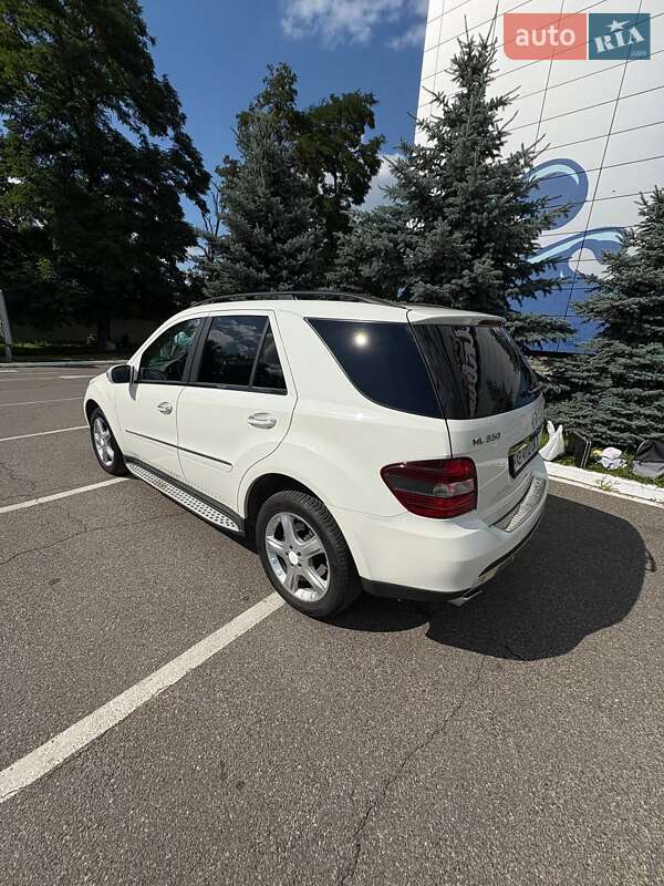 Внедорожник / Кроссовер Mercedes-Benz M-Class 2008 в Броварах фото 18 Внедорожник / Кроссовер Mercedes-Benz M-Class 2008 в Броварах