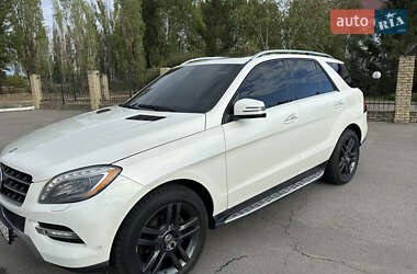 Внедорожник / Кроссовер Mercedes-Benz M-Class 2012 в 