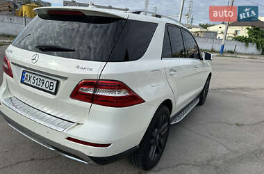 Внедорожник / Кроссовер Mercedes-Benz M-Class 2012 в 