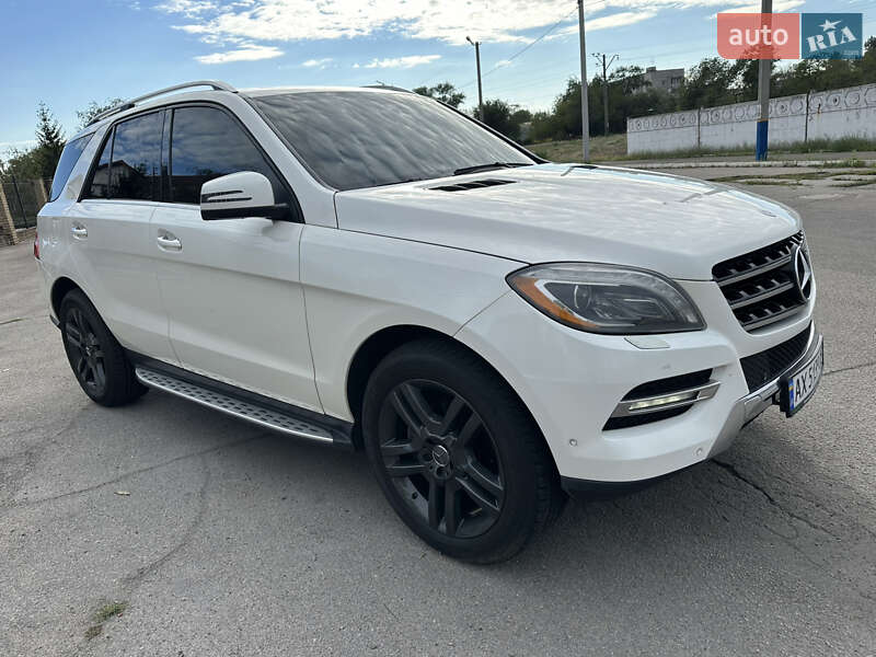 Внедорожник / Кроссовер Mercedes-Benz M-Class 2012 в Днепре