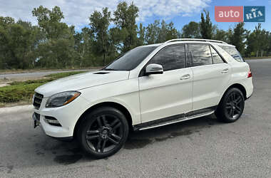 Внедорожник / Кроссовер Mercedes-Benz M-Class 2012 в 