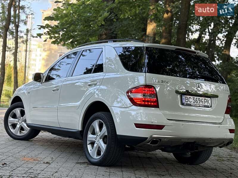 Внедорожник / Кроссовер Mercedes-Benz M-Class 2009 в Львове