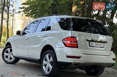 Внедорожник / Кроссовер Mercedes-Benz M-Class 2009 в 