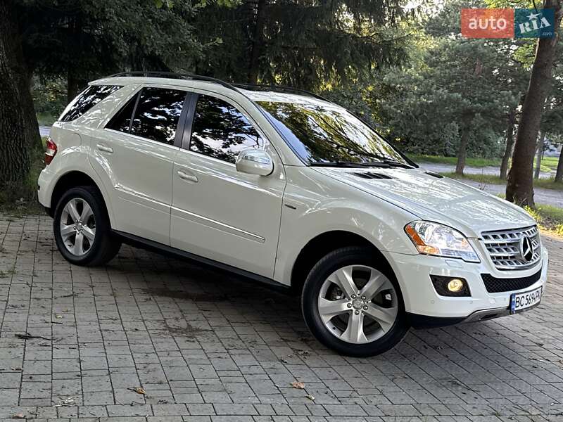 Внедорожник / Кроссовер Mercedes-Benz M-Class 2009 в Львове