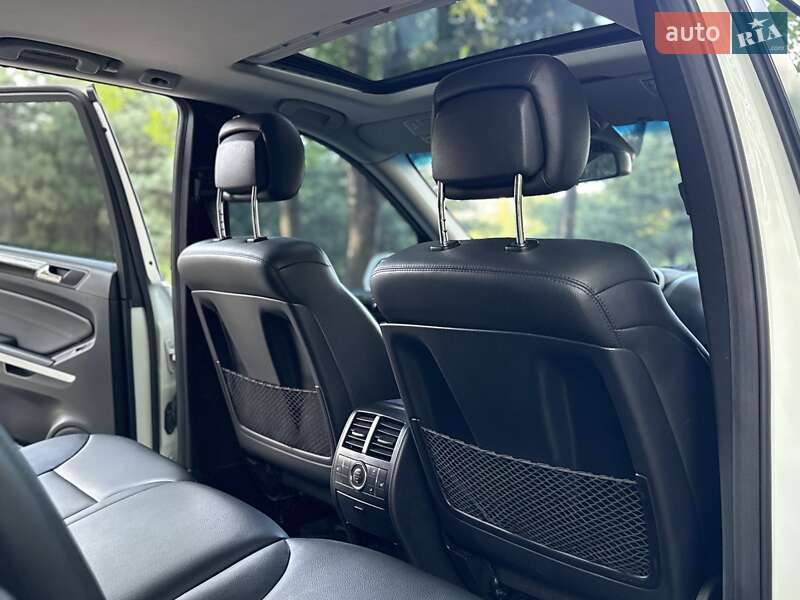 Внедорожник / Кроссовер Mercedes-Benz M-Class 2009 в Львове