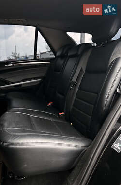 Внедорожник / Кроссовер Mercedes-Benz M-Class 2010 в 