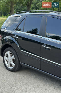 Внедорожник / Кроссовер Mercedes-Benz M-Class 2006 в 