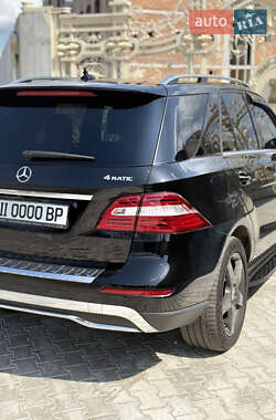 Внедорожник / Кроссовер Mercedes-Benz M-Class 2013 в 