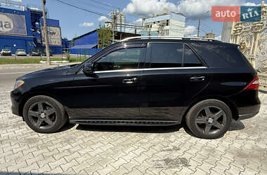 Внедорожник / Кроссовер Mercedes-Benz M-Class 2013 в 