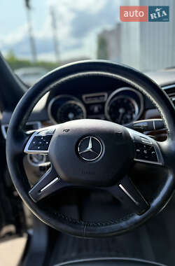 Внедорожник / Кроссовер Mercedes-Benz M-Class 2013 в 