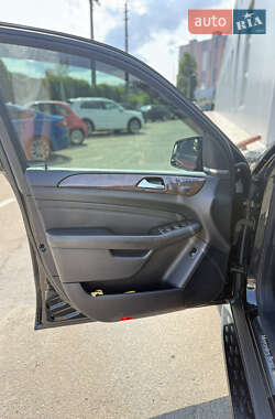 Внедорожник / Кроссовер Mercedes-Benz M-Class 2013 в 