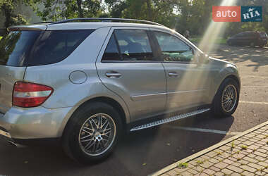 Внедорожник / Кроссовер Mercedes-Benz M-Class 2007 в 
