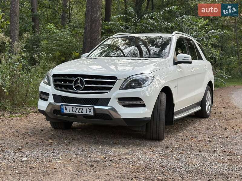 Внедорожник / Кроссовер Mercedes-Benz M-Class 2012 в Буче