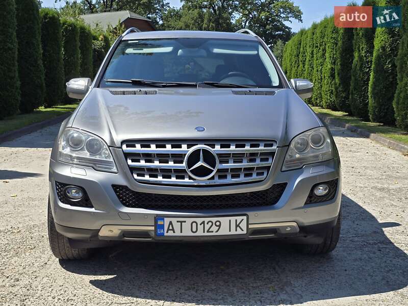 Позашляховик / Кросовер Mercedes-Benz M-Class 2010 в Калуші фото 2 Позашляховик / Кросовер Mercedes-Benz M-Class 2010 в Калуші