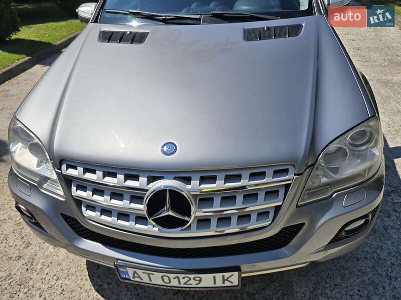 Позашляховик / Кросовер Mercedes-Benz M-Class 2010 в Калуші фото 12 Позашляховик / Кросовер Mercedes-Benz M-Class 2010 в Калуші