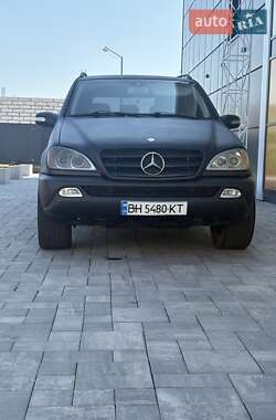 Внедорожник / Кроссовер Mercedes-Benz M-Class 2005 в 