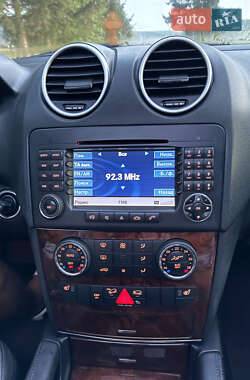 Внедорожник / Кроссовер Mercedes-Benz M-Class 2006 в 