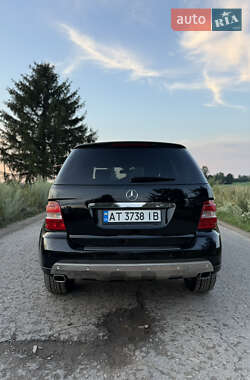 Внедорожник / Кроссовер Mercedes-Benz M-Class 2006 в 