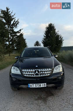 Внедорожник / Кроссовер Mercedes-Benz M-Class 2006 в 