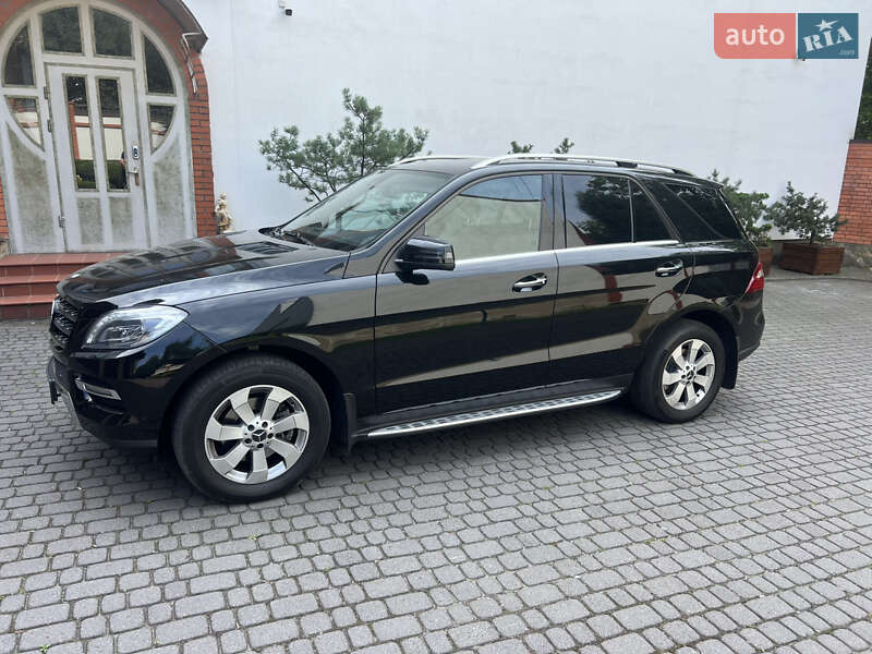 Внедорожник / Кроссовер Mercedes-Benz M-Class 2014 в Львове