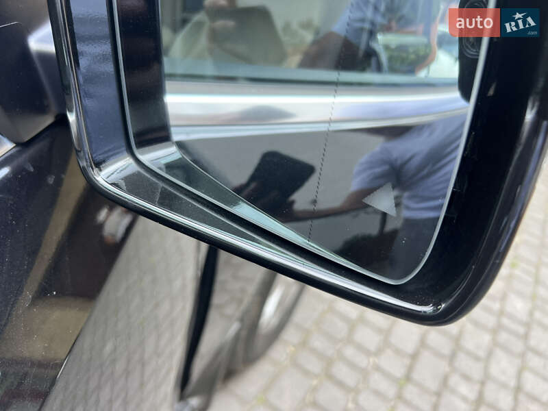 Внедорожник / Кроссовер Mercedes-Benz M-Class 2014 в Львове