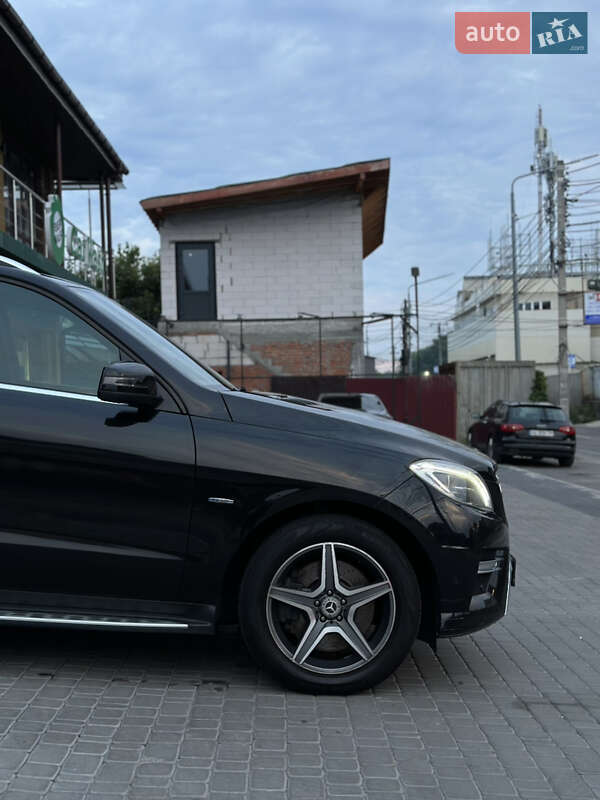Внедорожник / Кроссовер Mercedes-Benz M-Class 2012 в Киеве