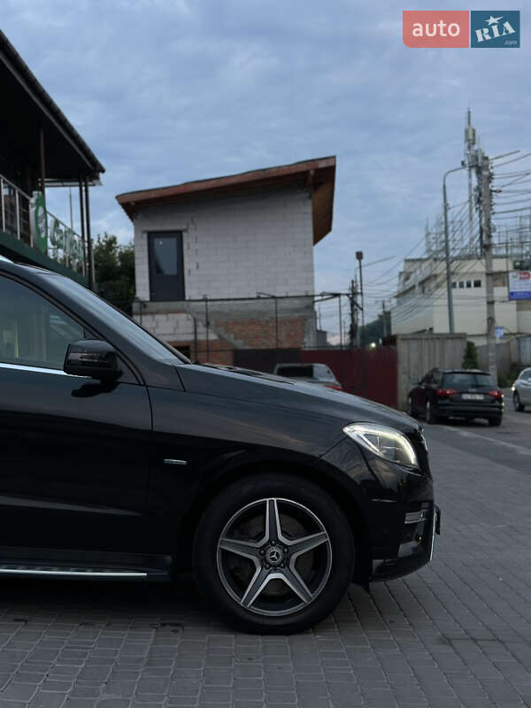 Внедорожник / Кроссовер Mercedes-Benz M-Class 2012 в Киеве